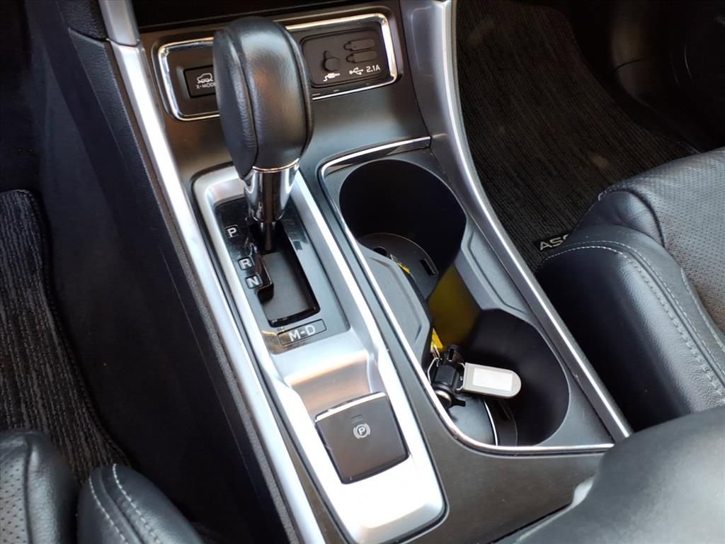 Used 2022 Subaru Ascent Limited w/ Technology Package image 8