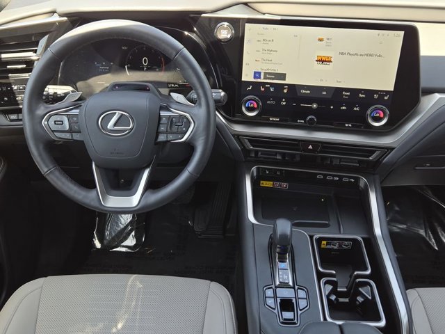 Certified 2025 Lexus TX 350 AWD w/ Technology Package image 27