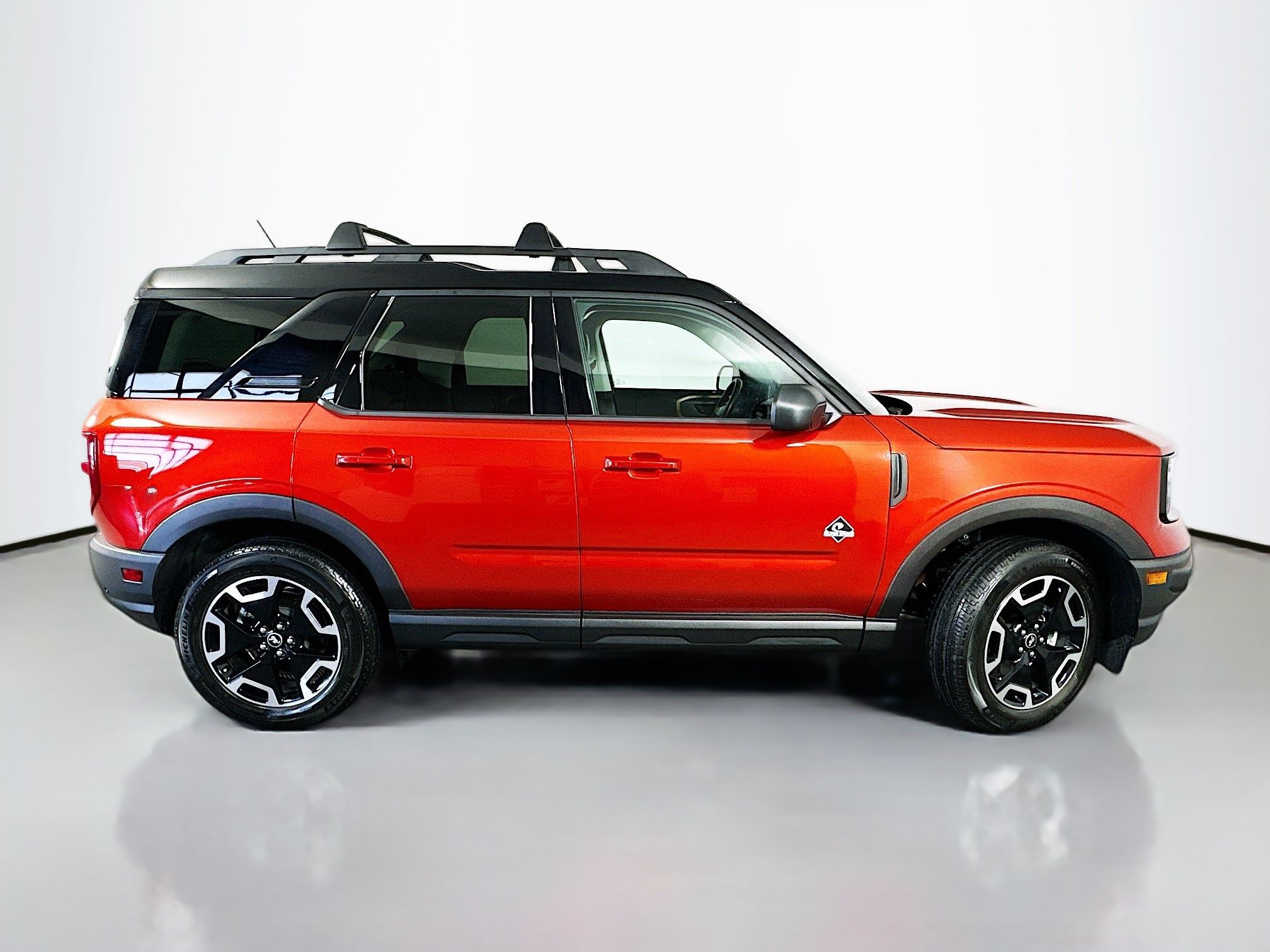 Used 2024 Ford Bronco Sport Outer Banks w/ Tech Package AWD/4WD image 8