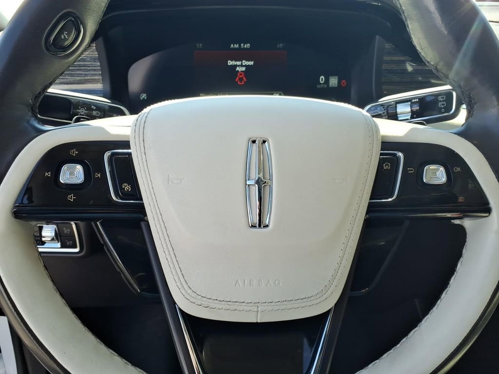 Used 2024 Lincoln Aviator Black Label w/ Jet Package image 5