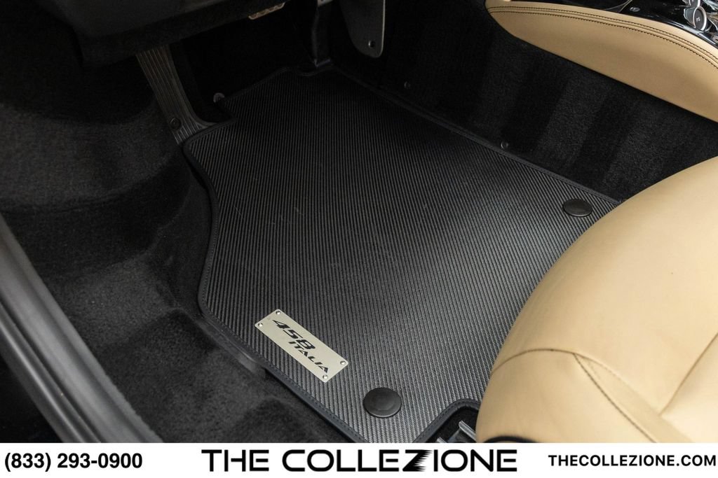 Used 2015 Ferrari 458 Spider RWD image 52