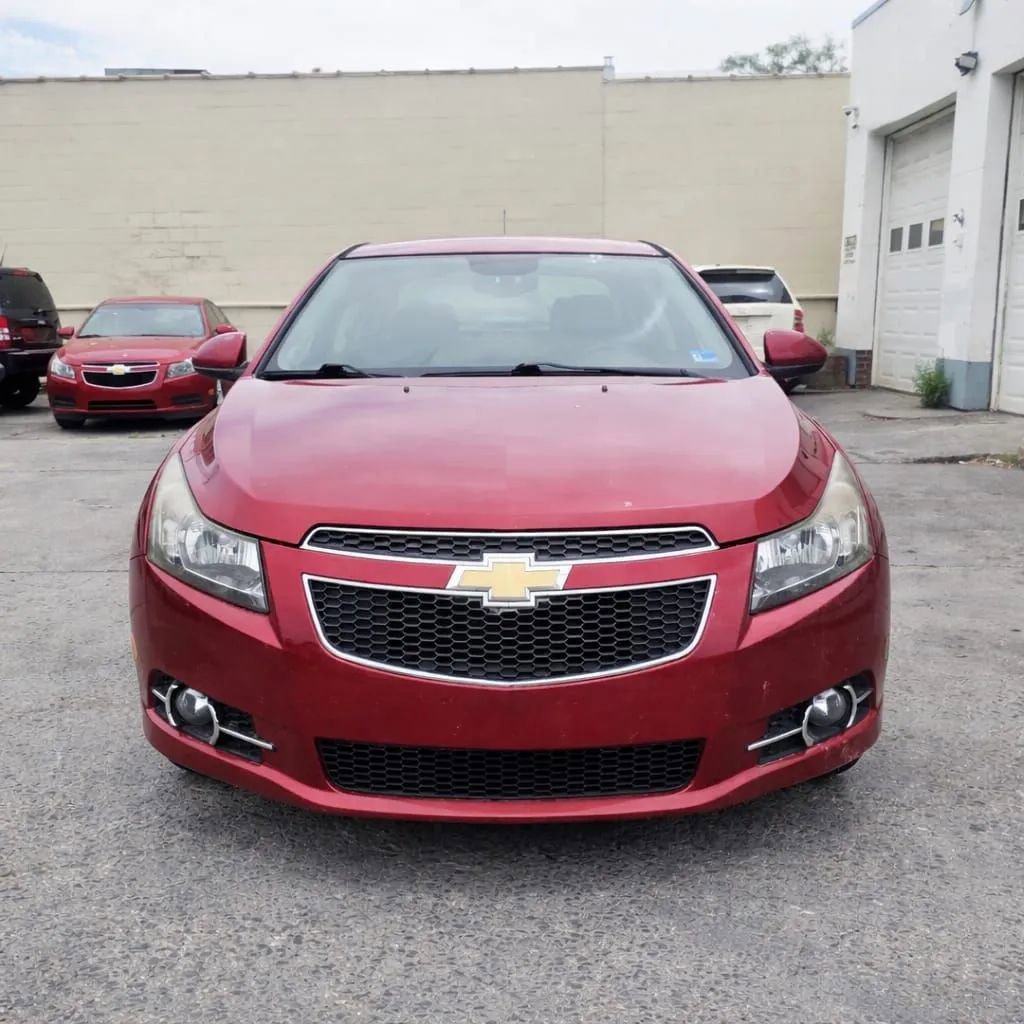 Used 2013 Chevrolet Cruze LT FWD image 9