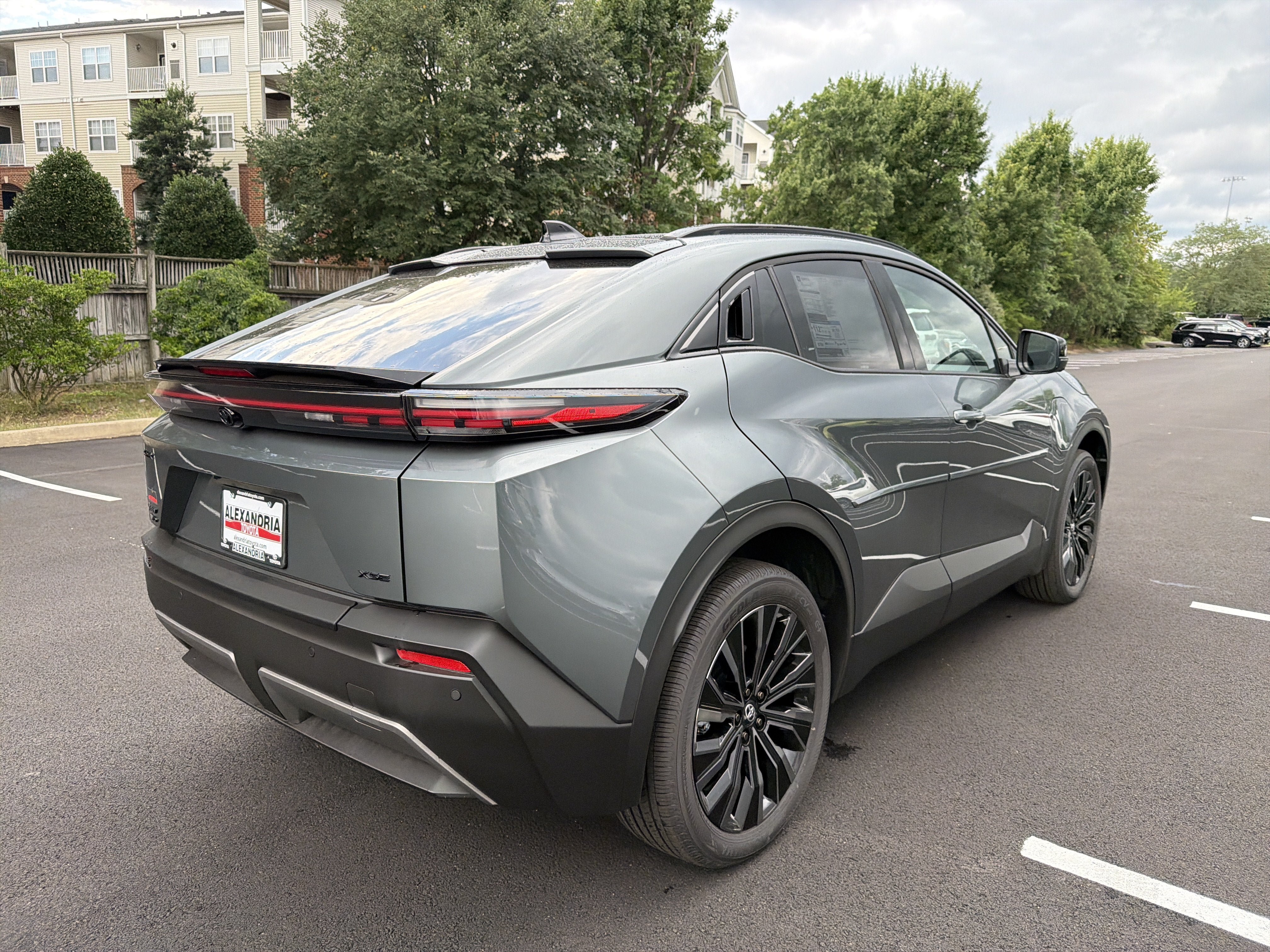 New 2026 Toyota C-HR AWD/4WD image 4
