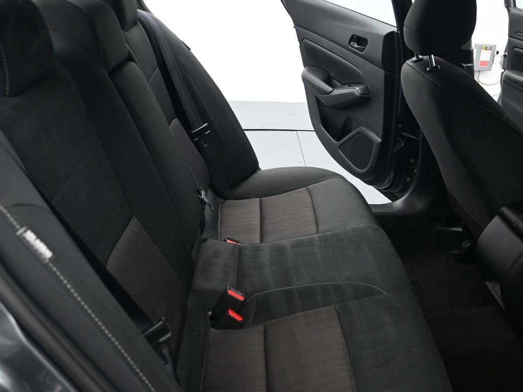 Used 2024 Nissan Altima 2.5 SV image 13