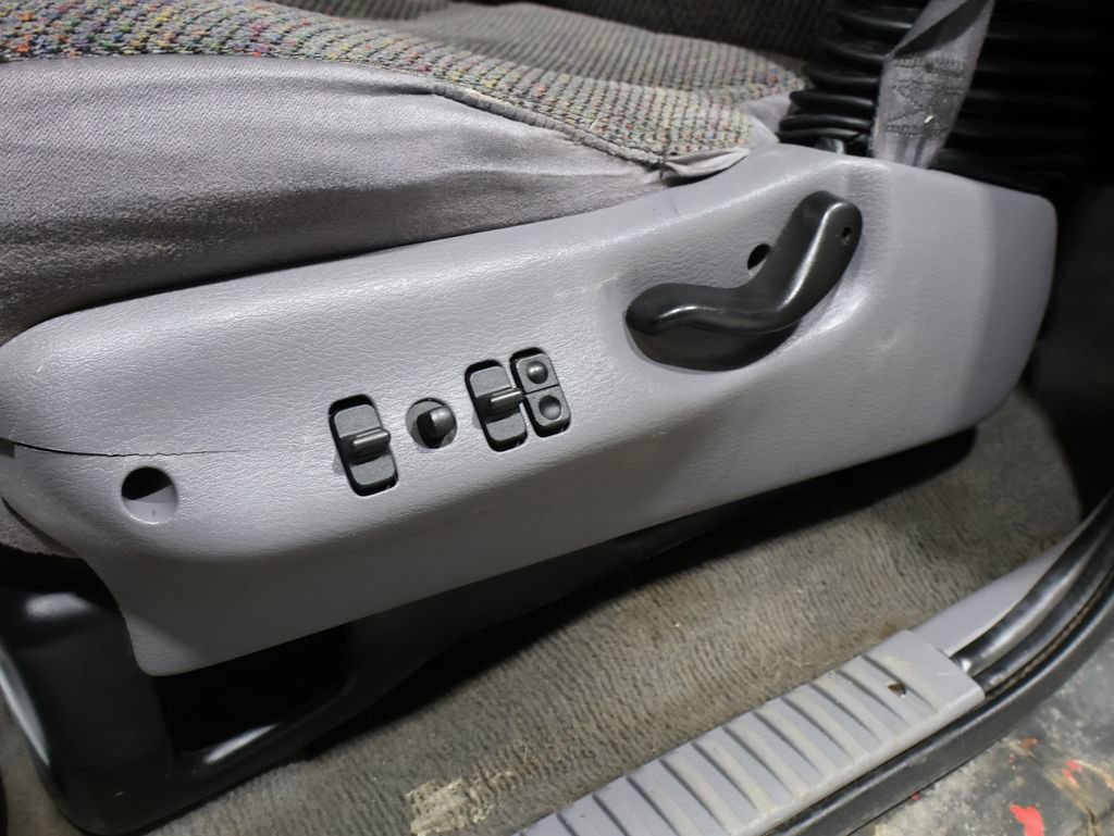 Used 2000 Dodge Ram 1500 Truck SLT image 12