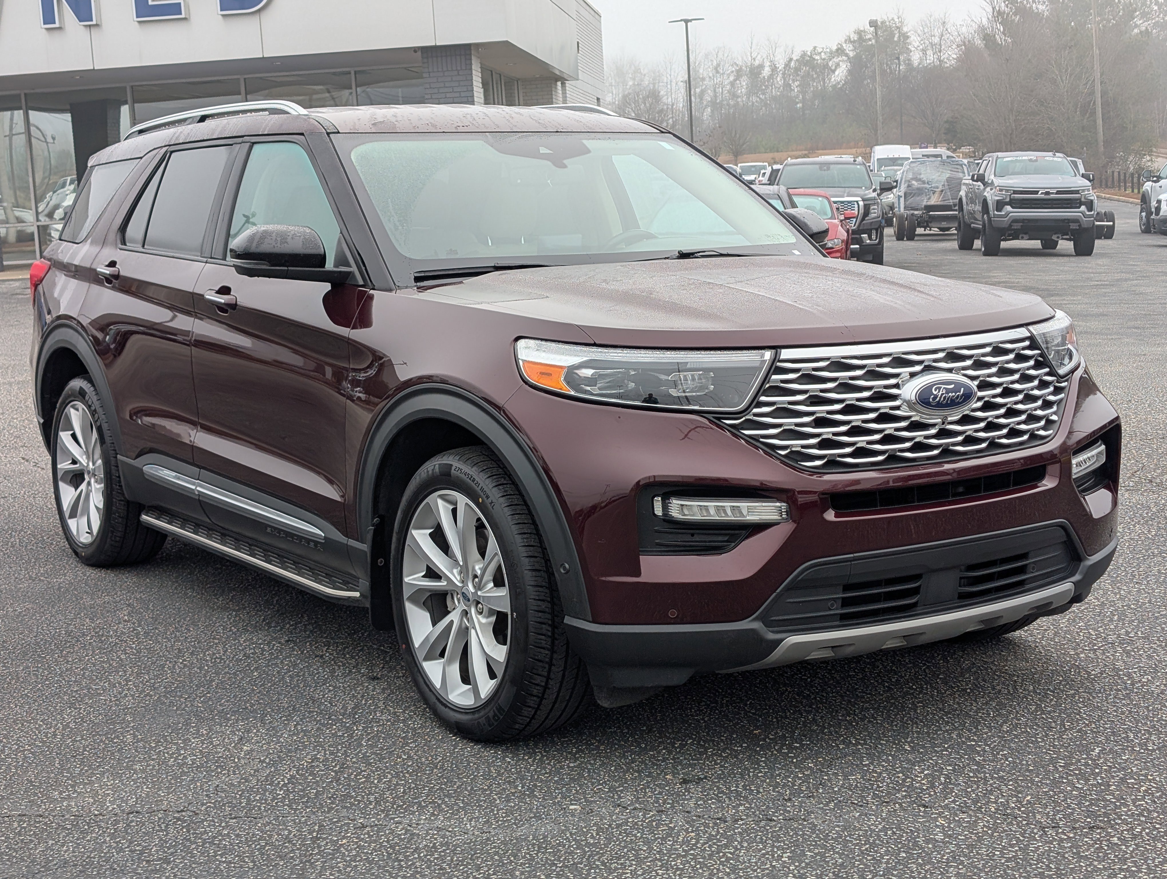 Used 2022 Ford Explorer Platinum w/ Equipment Group 601A image 4