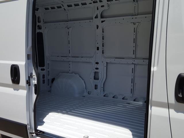 New 2024 RAM ProMaster 3500 w/ Convenience Group image 17