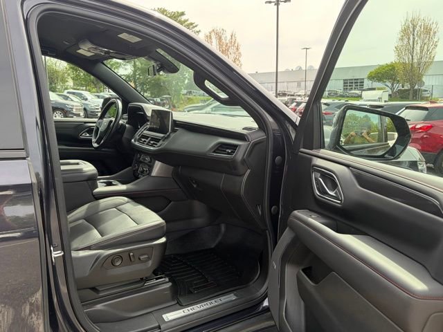 Used 2022 Chevrolet Tahoe RST w/ Luxury Package image 25