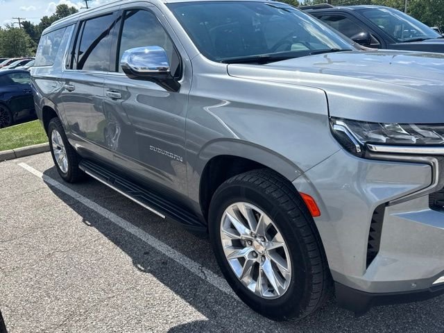 Used 2023 Chevrolet Suburban Premier AWD/4WD image 3