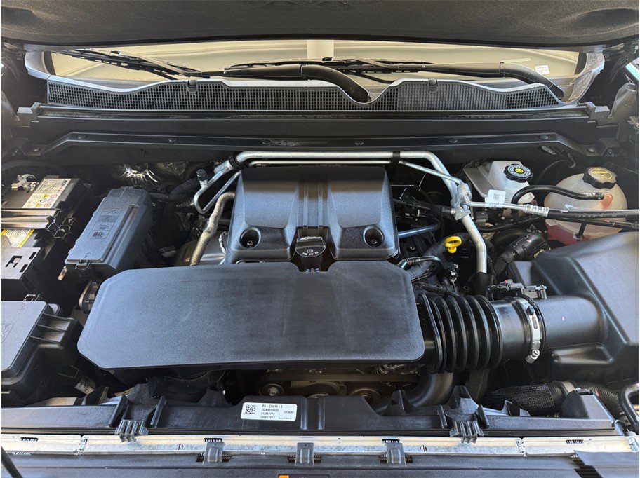 Used 2023 Chevrolet Colorado LT w/ LT Convenience Package II AWD/4WD image 9