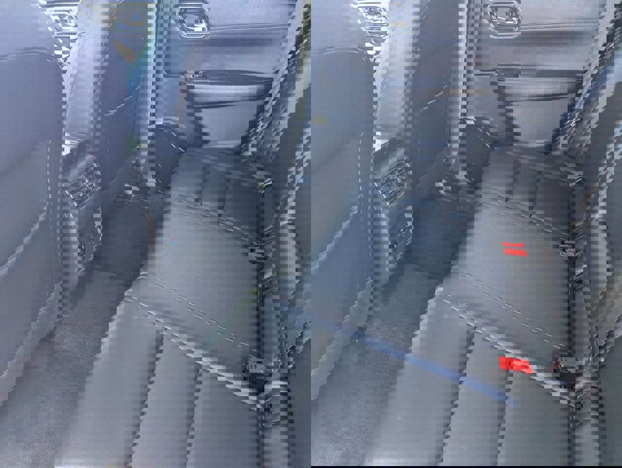 Used 2021 Nissan Rogue SL image 16