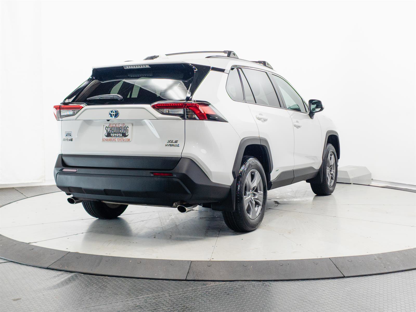 Used 2022 Toyota RAV4 XLE w/ Convenience Package AWD/4WD image 12