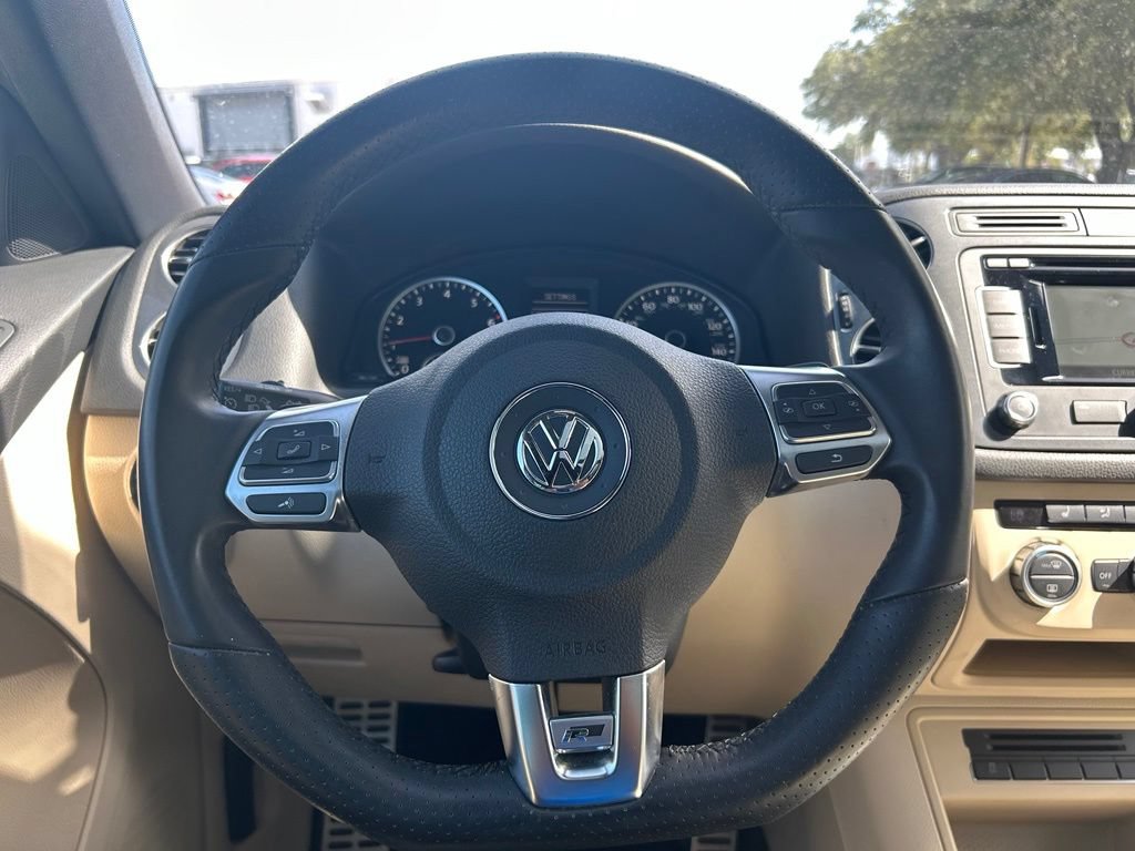 Used 2015 Volkswagen Tiguan R-Line AWD/4WD image 18