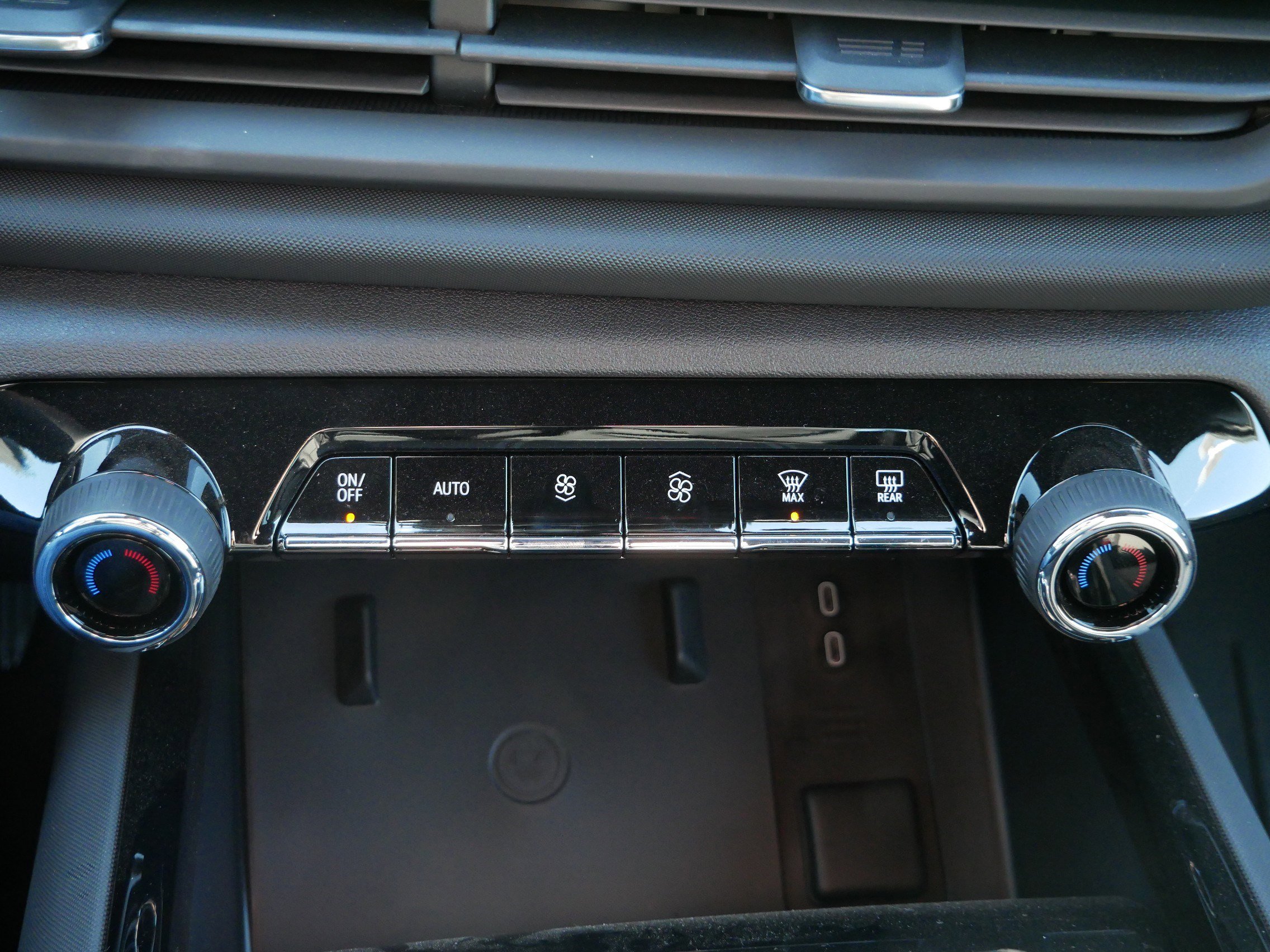 New 2026 Chevrolet Silverado EV LT w/ Premium Package image 8