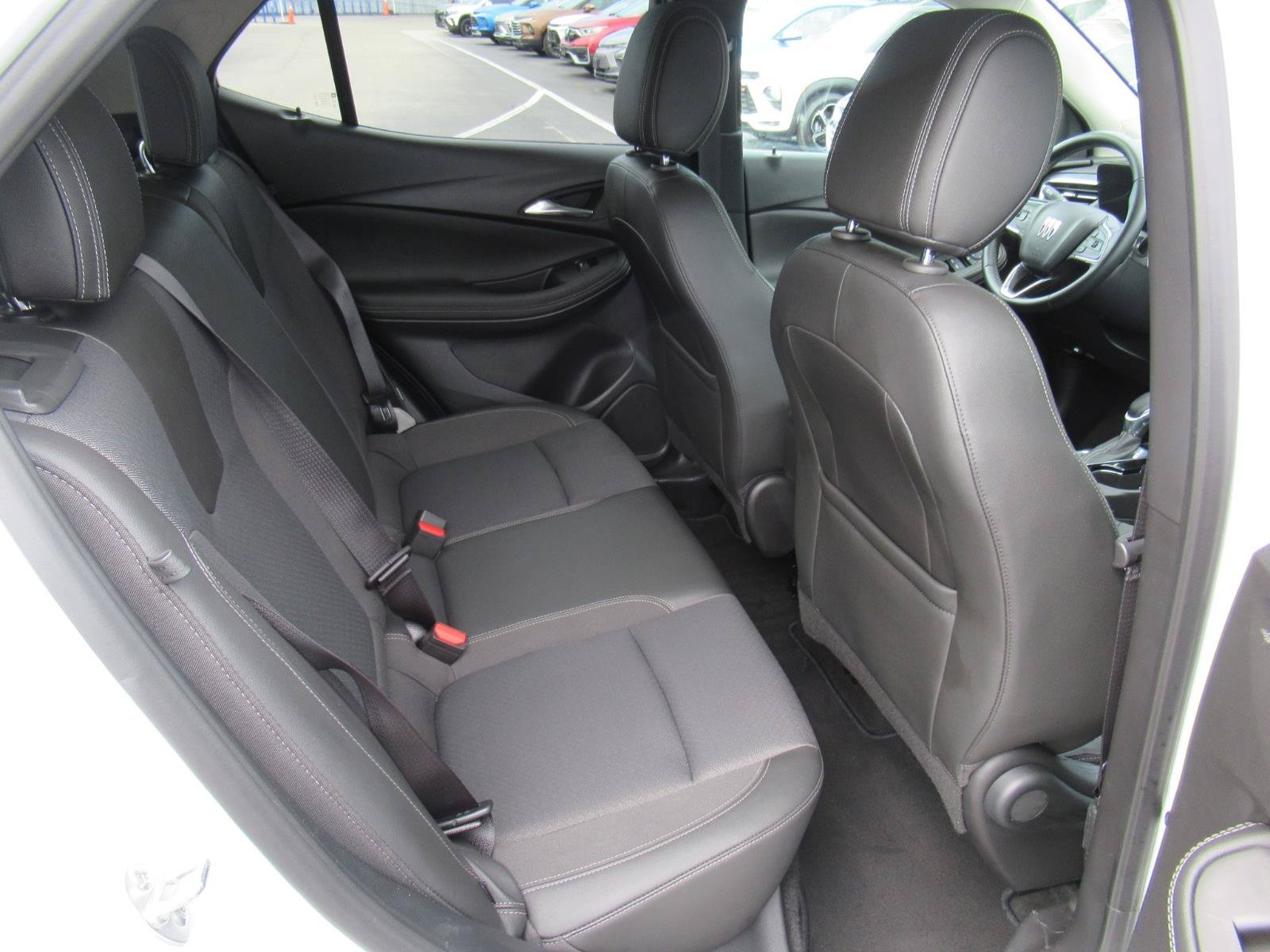 Used 2025 Buick Encore GX Preferred FWD image 30