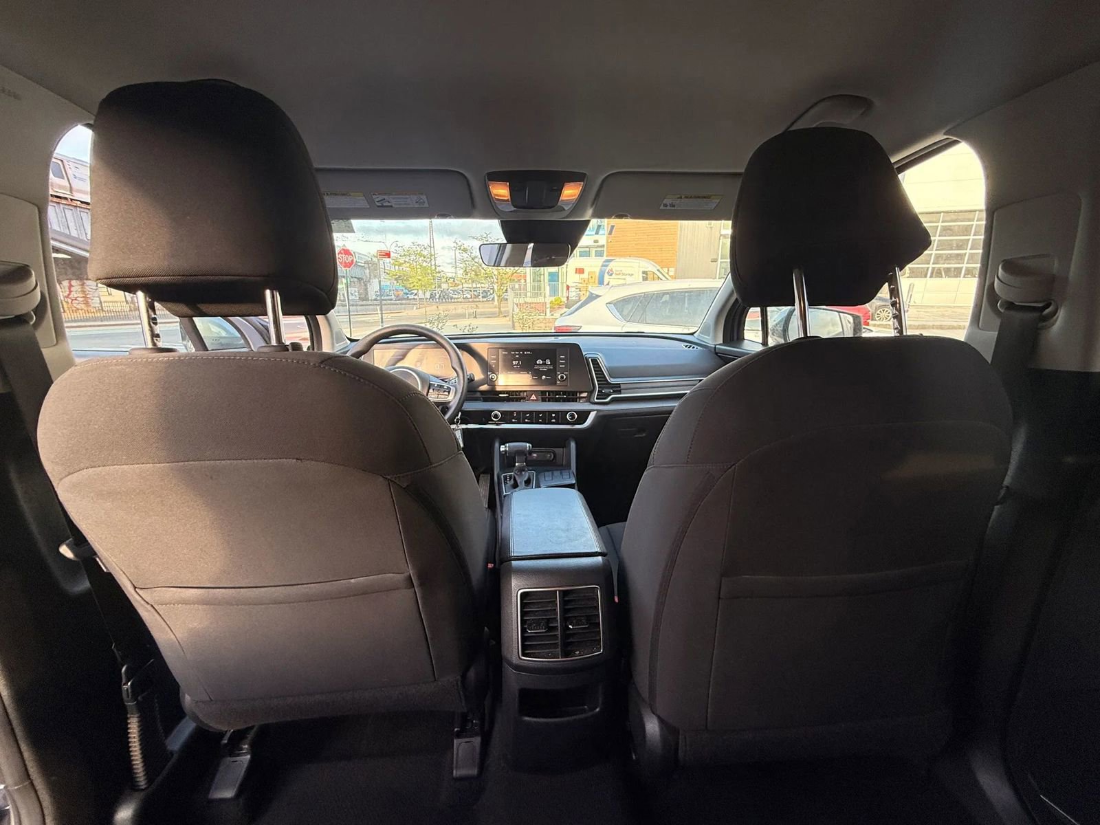 Used 2025 Kia Sportage LX FWD image 28