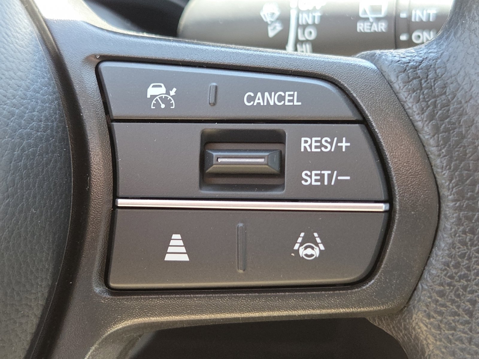 New 2027 Honda HR-V LX image 7
