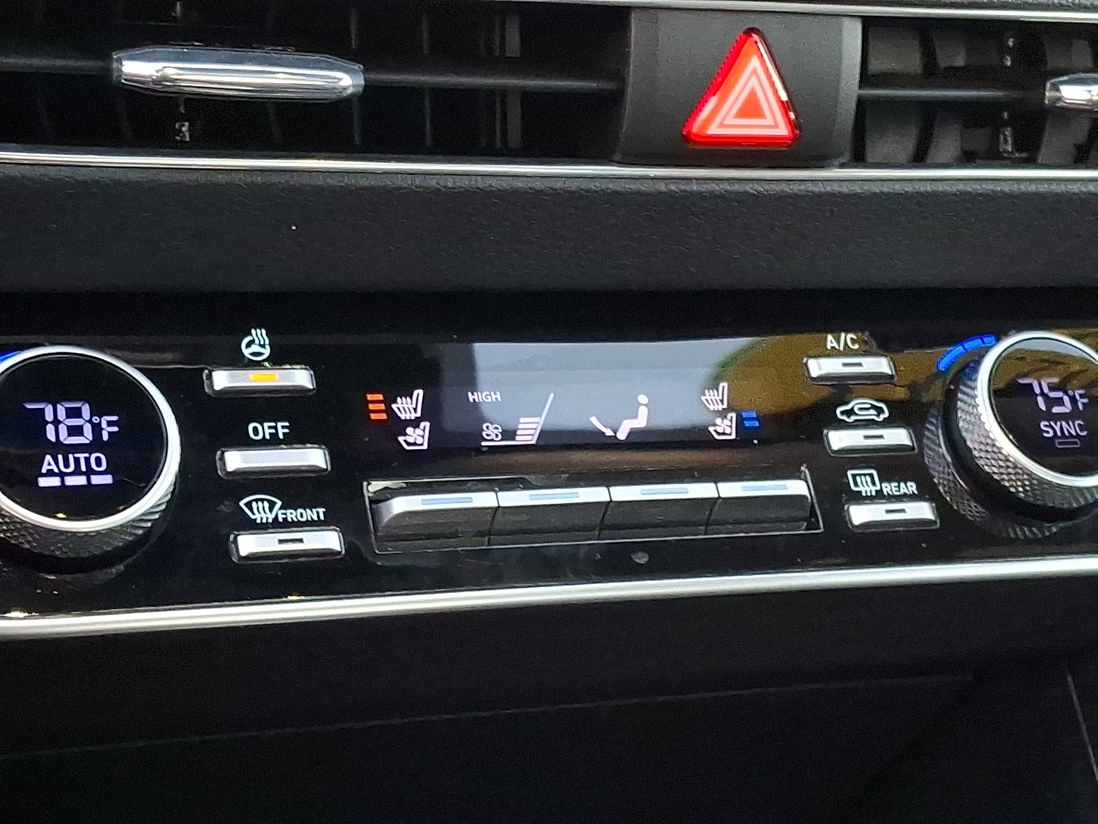 Used 2023 Hyundai Sonata Limited w/ Preferred Accessory Package FWD image 20