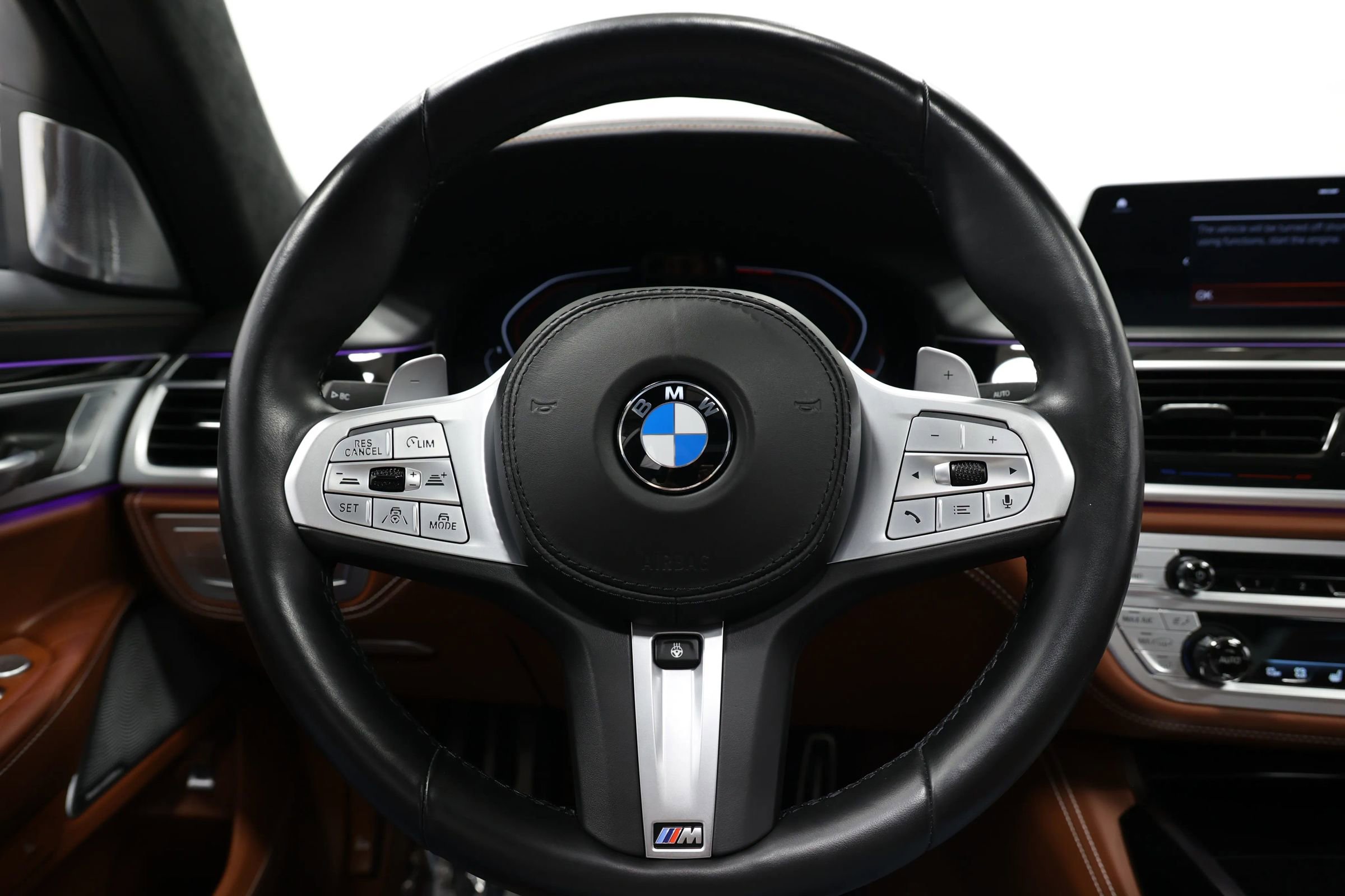 Used 2022 BMW M760i xDrive w/ Luxury Rear Seating Package image 21