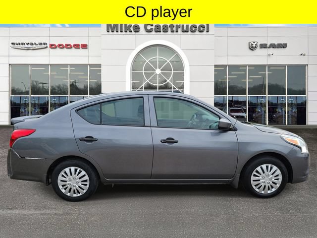 Used 2018 Nissan Versa S Plus FWD image 3