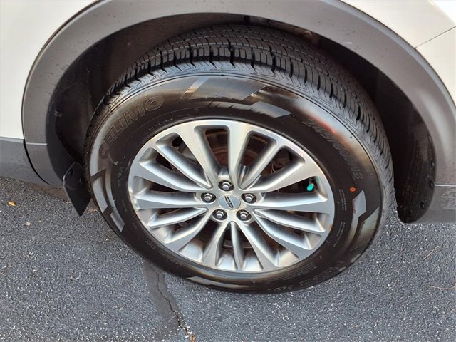 Used 2016 Lincoln MKX Select w/ Select Plus Package image 12