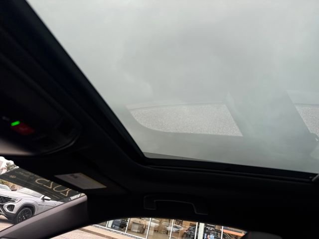 Certified 2025 Volkswagen Jetta GLI Autobahn w/ GLI Black Package image 29