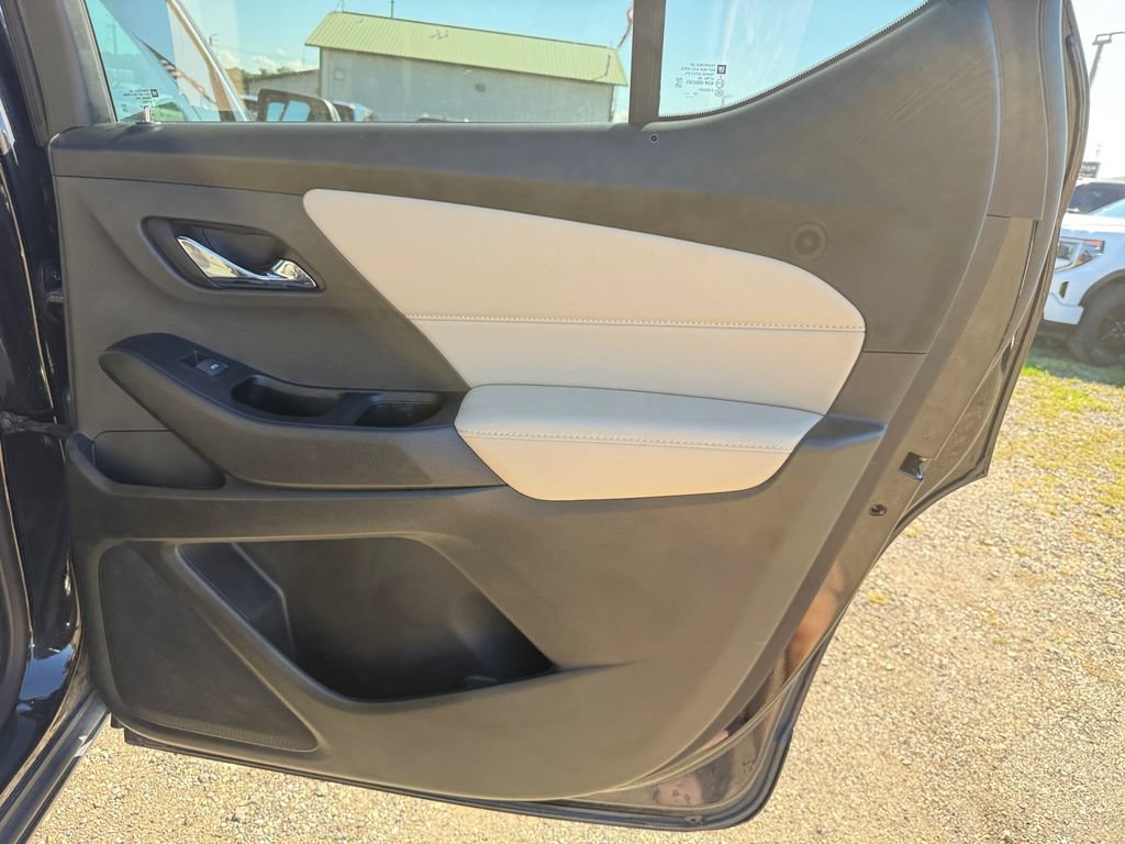 Used 2024 Chevrolet Traverse LT AWD/4WD image 39