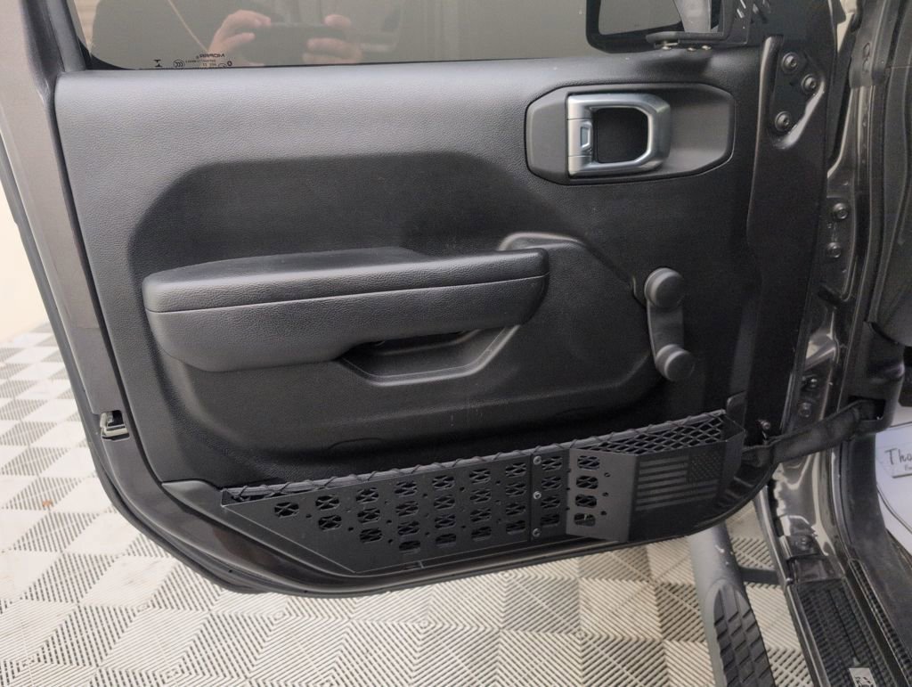 Used 2023 Jeep Wrangler Willys image 32