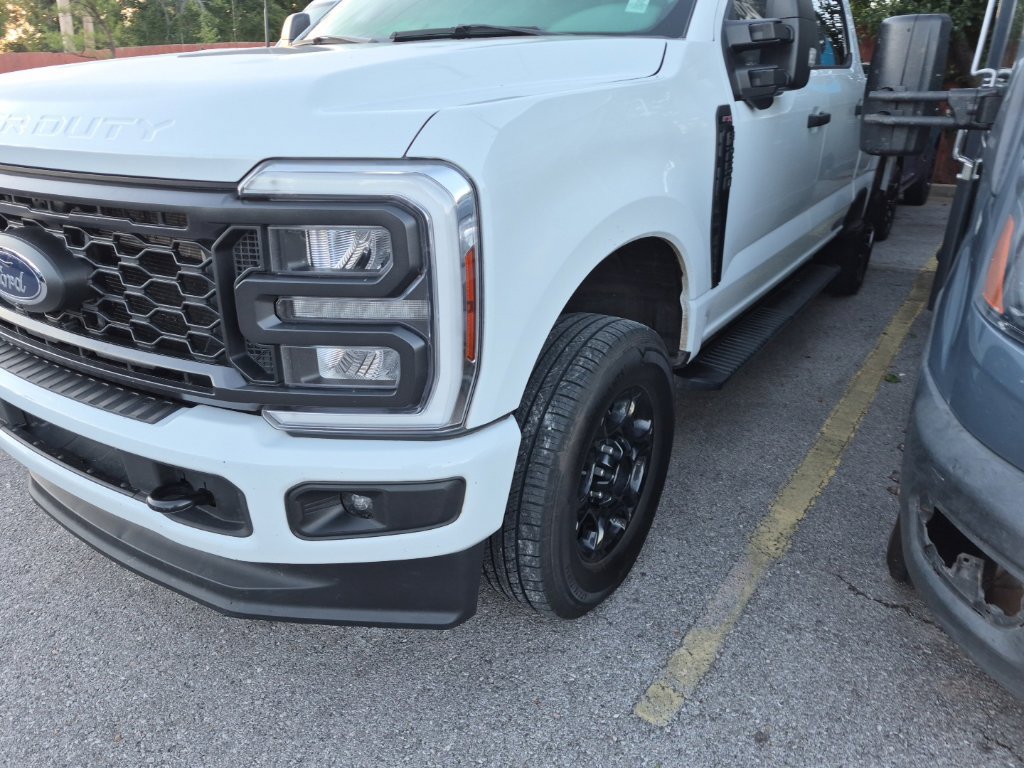 Used 2024 Ford F250 XL w/ STX Appearance Package AWD/4WD image 5