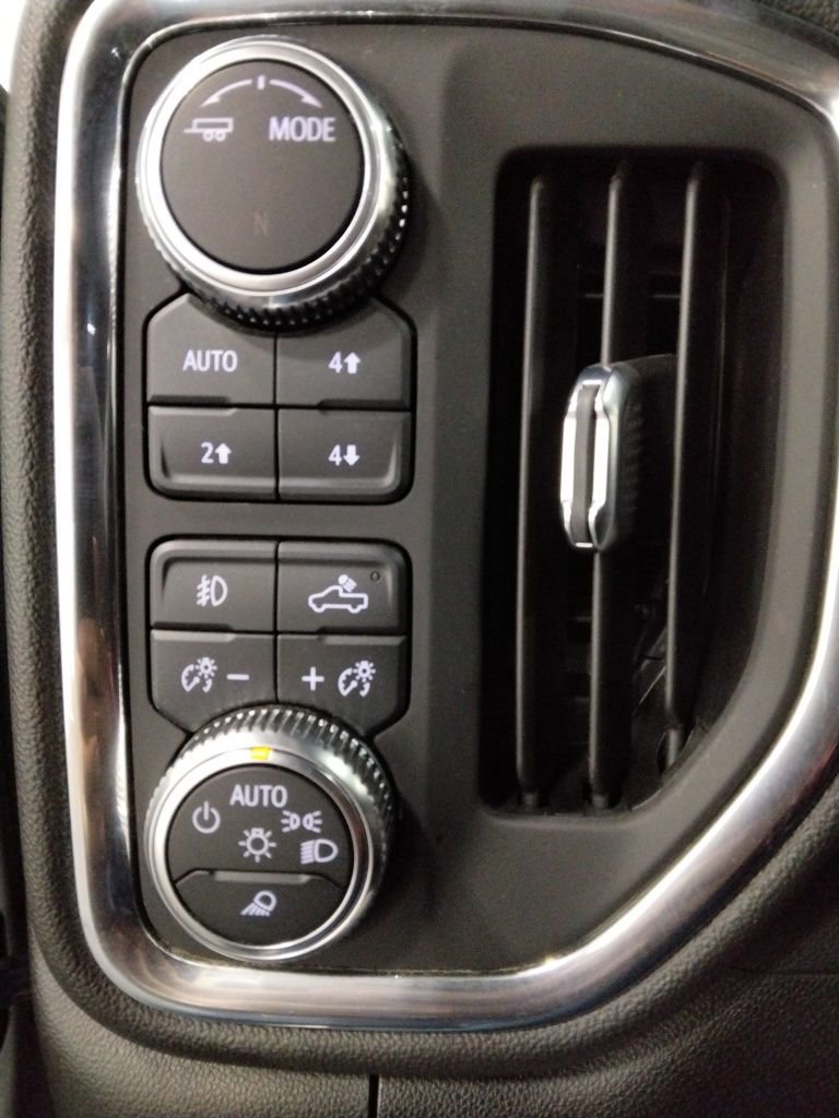 Used 2022 GMC Sierra 2500 SLT w/ SLT Convenience Package image 18