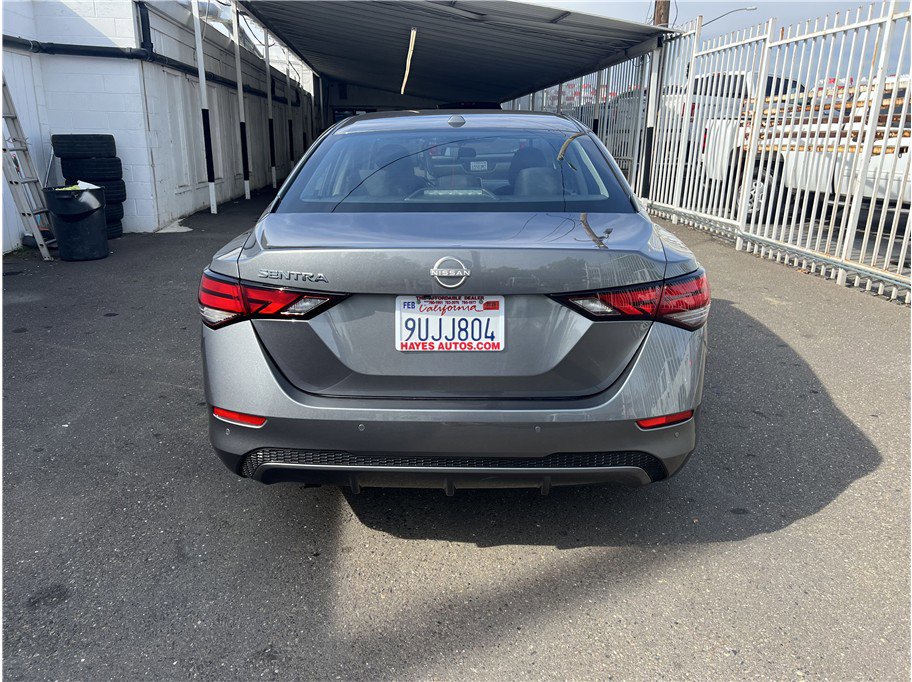 Used 2025 Nissan Sentra SV image 6