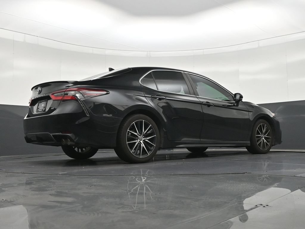 Used 2022 Toyota Camry SE w/ Audio Upgrade Package FWD image 27