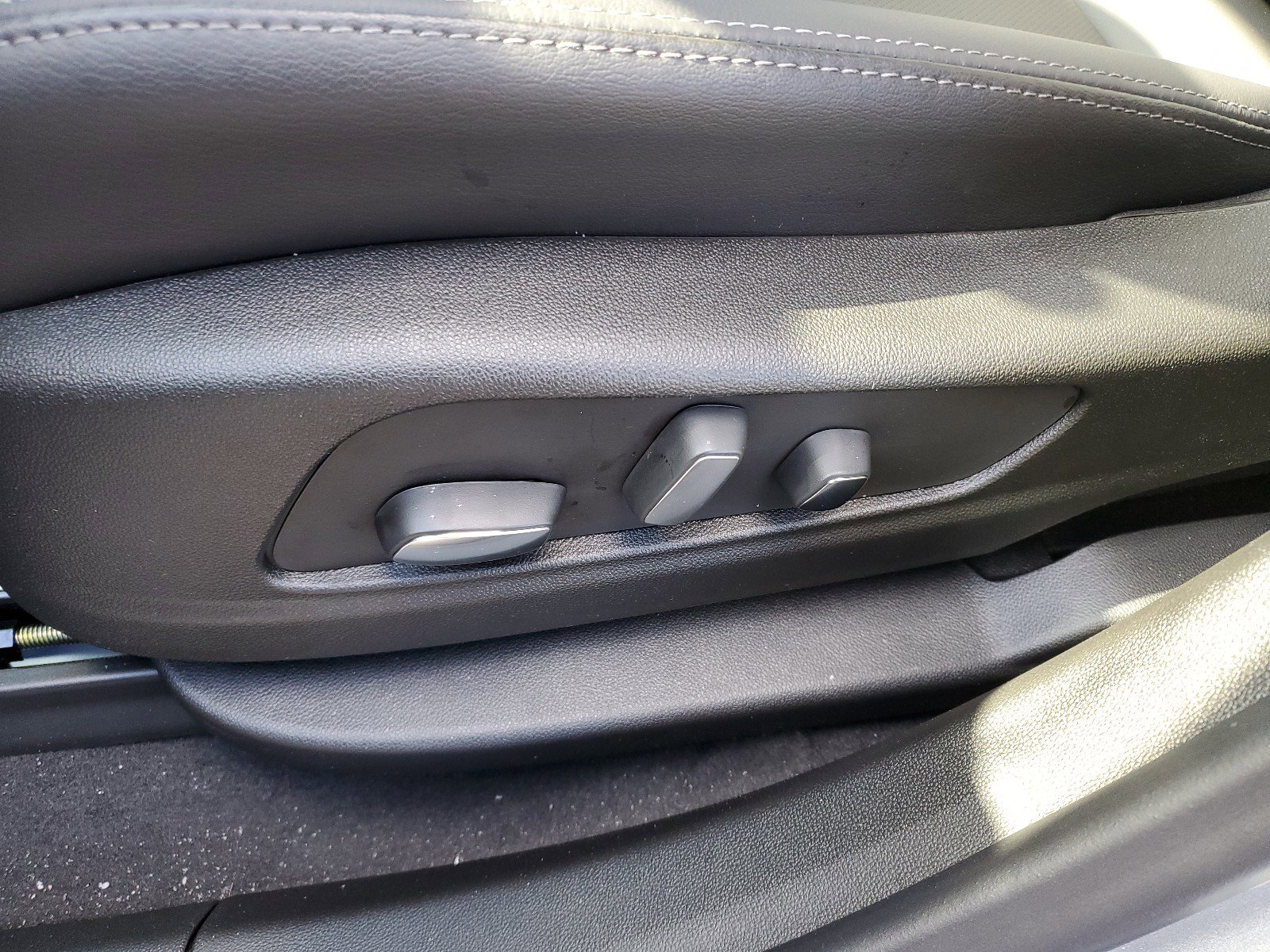 New 2025 Cadillac XT5 Premium Luxury w/ Technology Package image 14