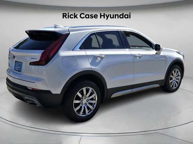 Used 2022 Cadillac XT4 Premium Luxury w/ Enhanced Visibility Package image 6