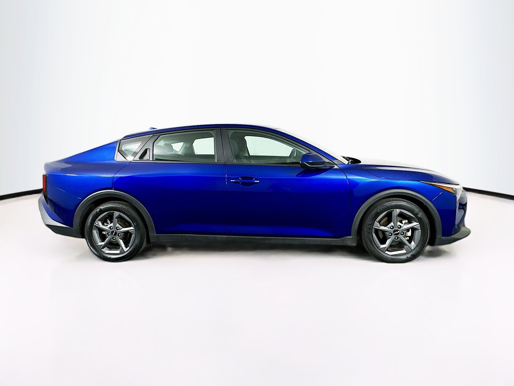 Used 2025 Kia K4 FWD image 10
