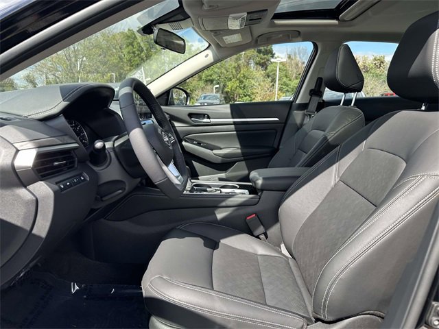 New 2025 Nissan Altima 2.5 SL image 16