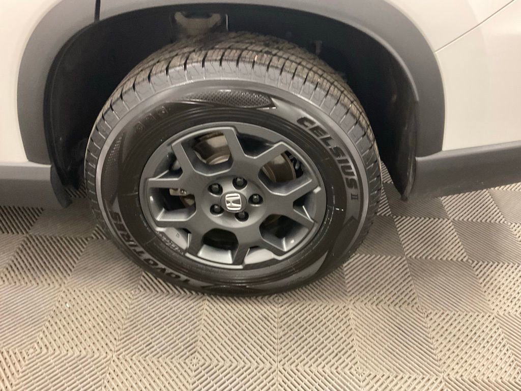 Used 2023 Honda Pilot TrailSport image 13