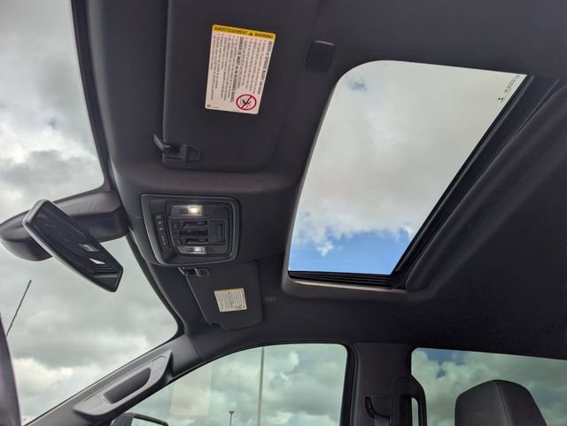 Used 2022 GMC Sierra 2500 AT4 w/ AT4 Preferred Package image 19