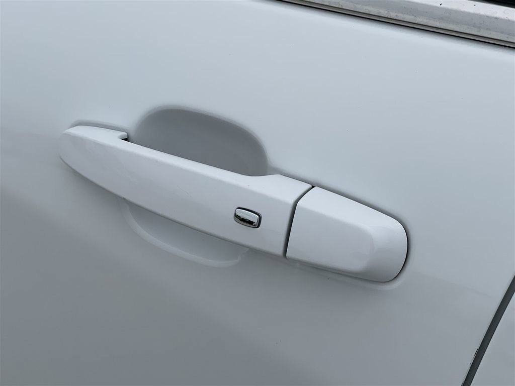 Used 2023 Chevrolet Equinox LT image 23