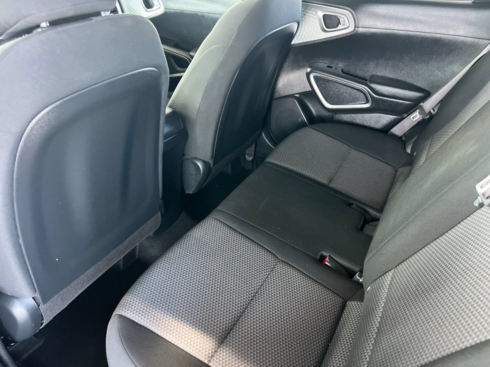 Certified 2023 Kia Soul LX w/ LX Technology Package FWD image 11