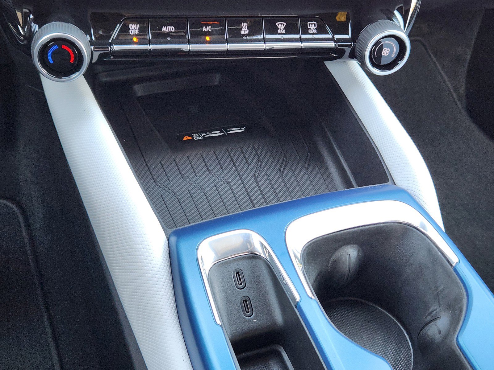 New 2026 Chevrolet Equinox EV LT image 15