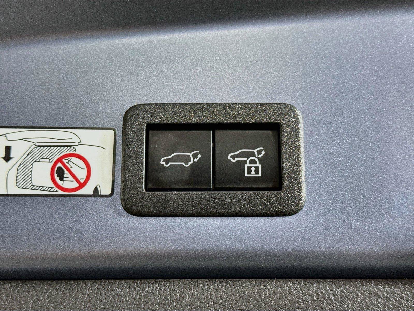 Used 2026 Toyota Corolla Cross XLE w/ Convenience Package FWD image 41