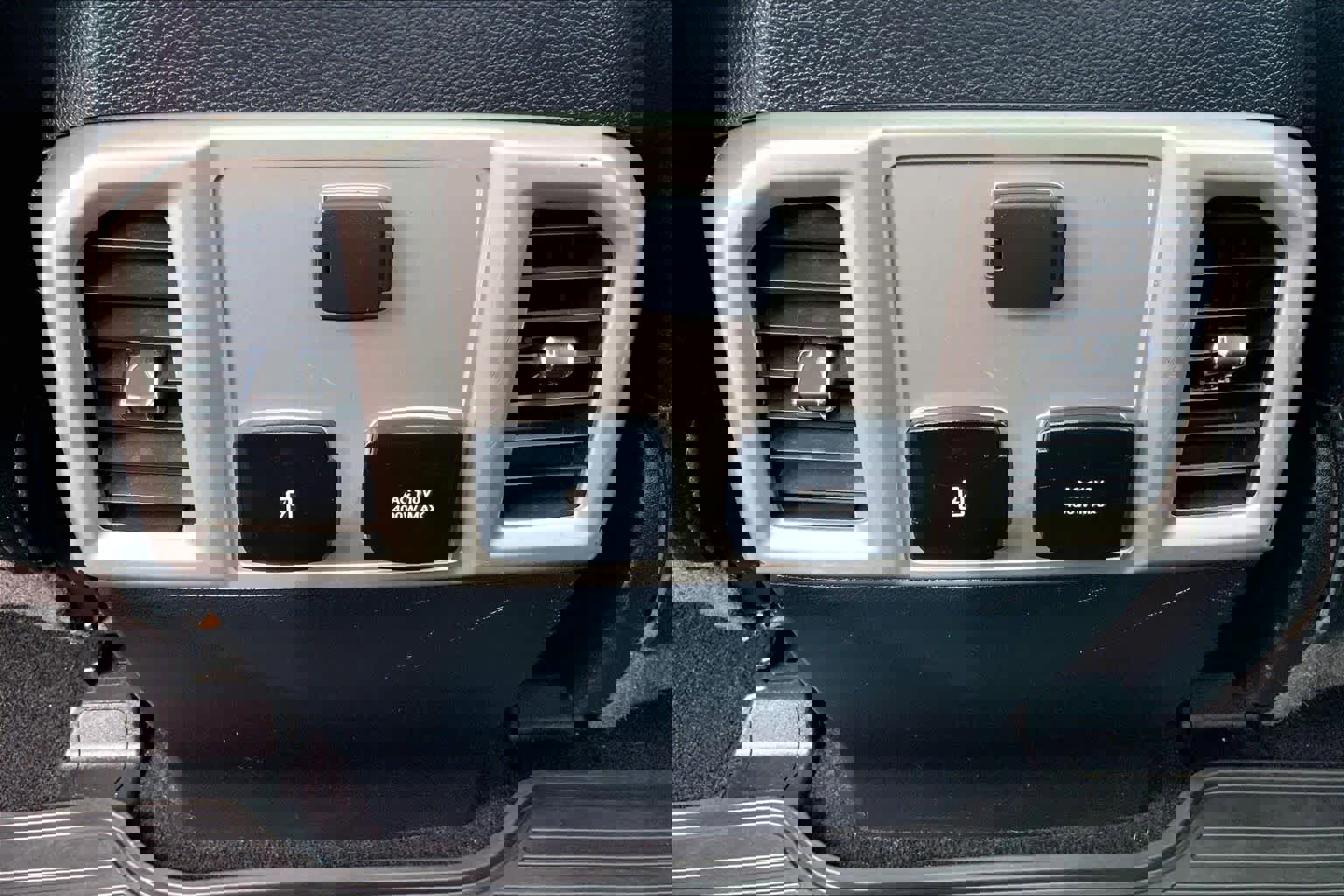 Used 2017 Ford F150 Lariat w/ Equipment Group 501A Mid image 36