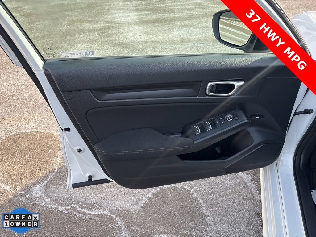 Used 2023 Honda Civic Sport image 11