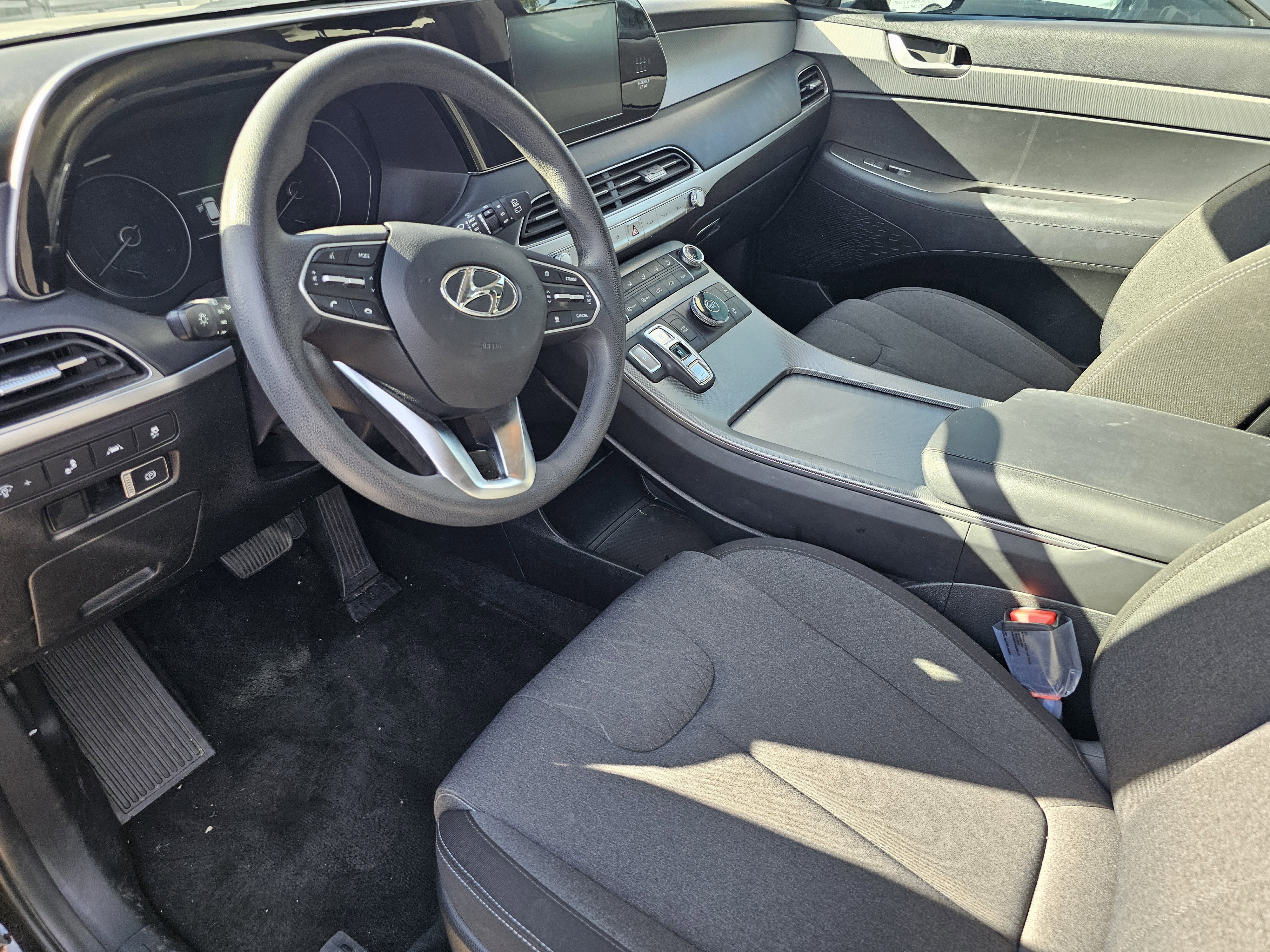 Used 2022 Hyundai Palisade SE image 7