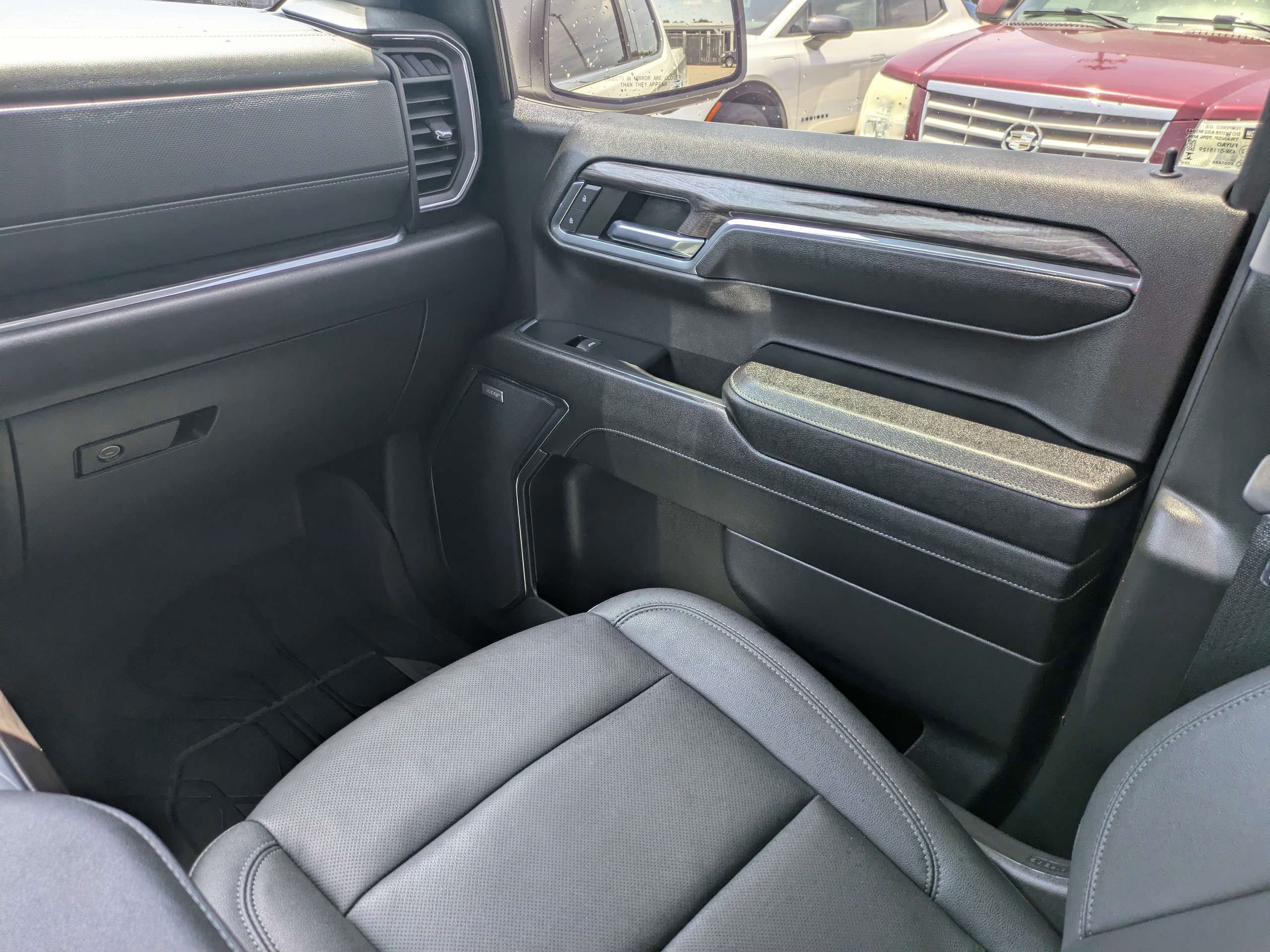 Used 2024 Chevrolet Silverado 1500 LTZ w/ Technology Package AWD/4WD image 15