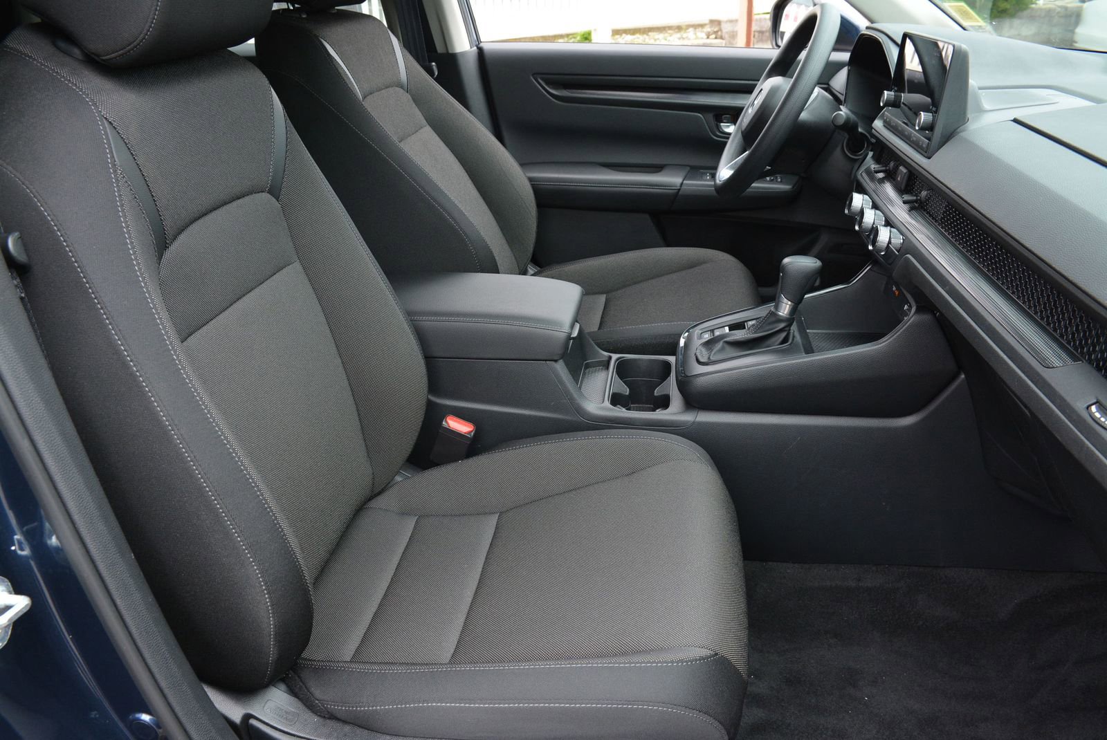 Used 2025 Honda CR-V LX image 19