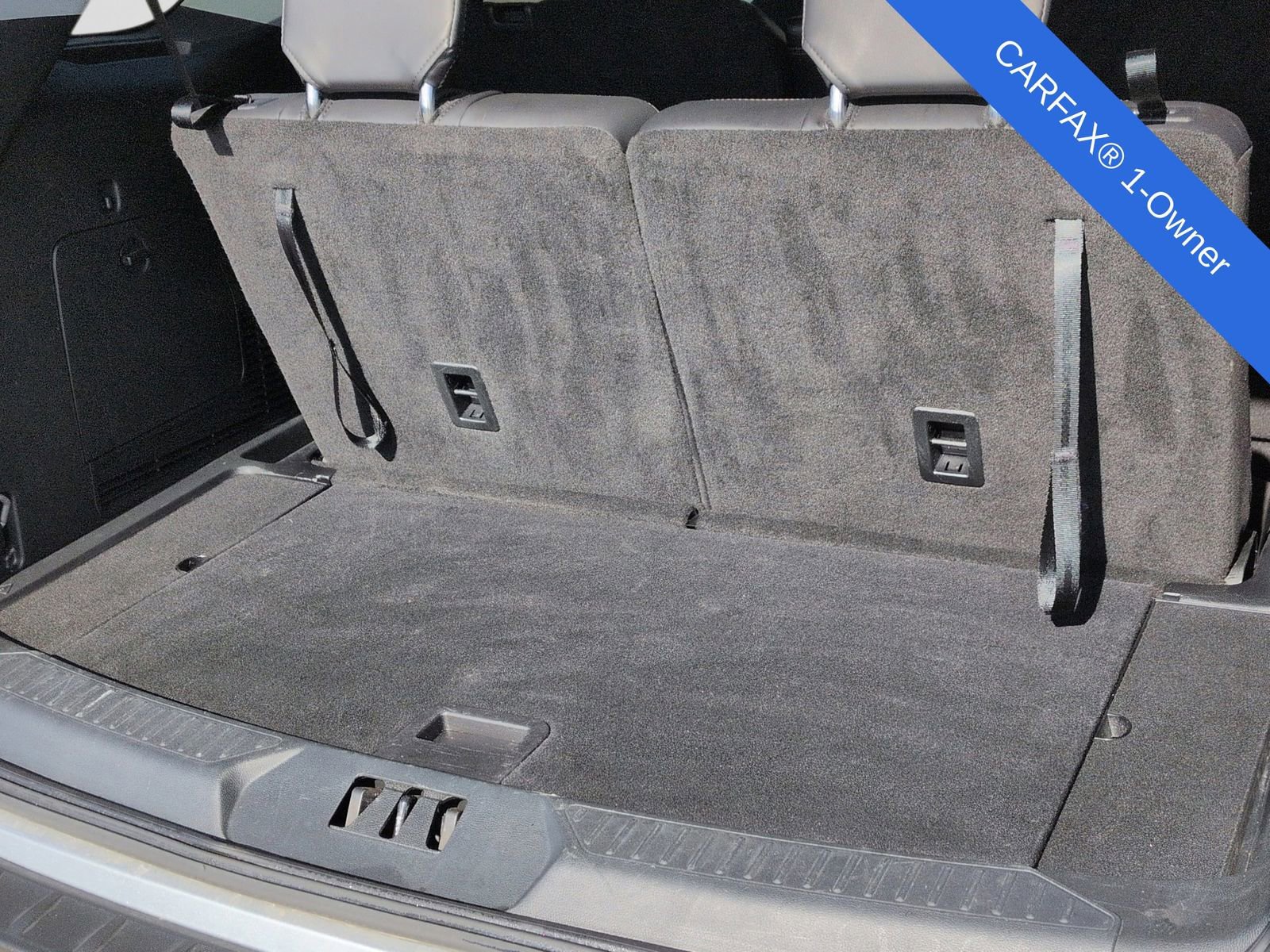 Used 2024 Ford Explorer XLT w/ Equipment Group 202A image 39