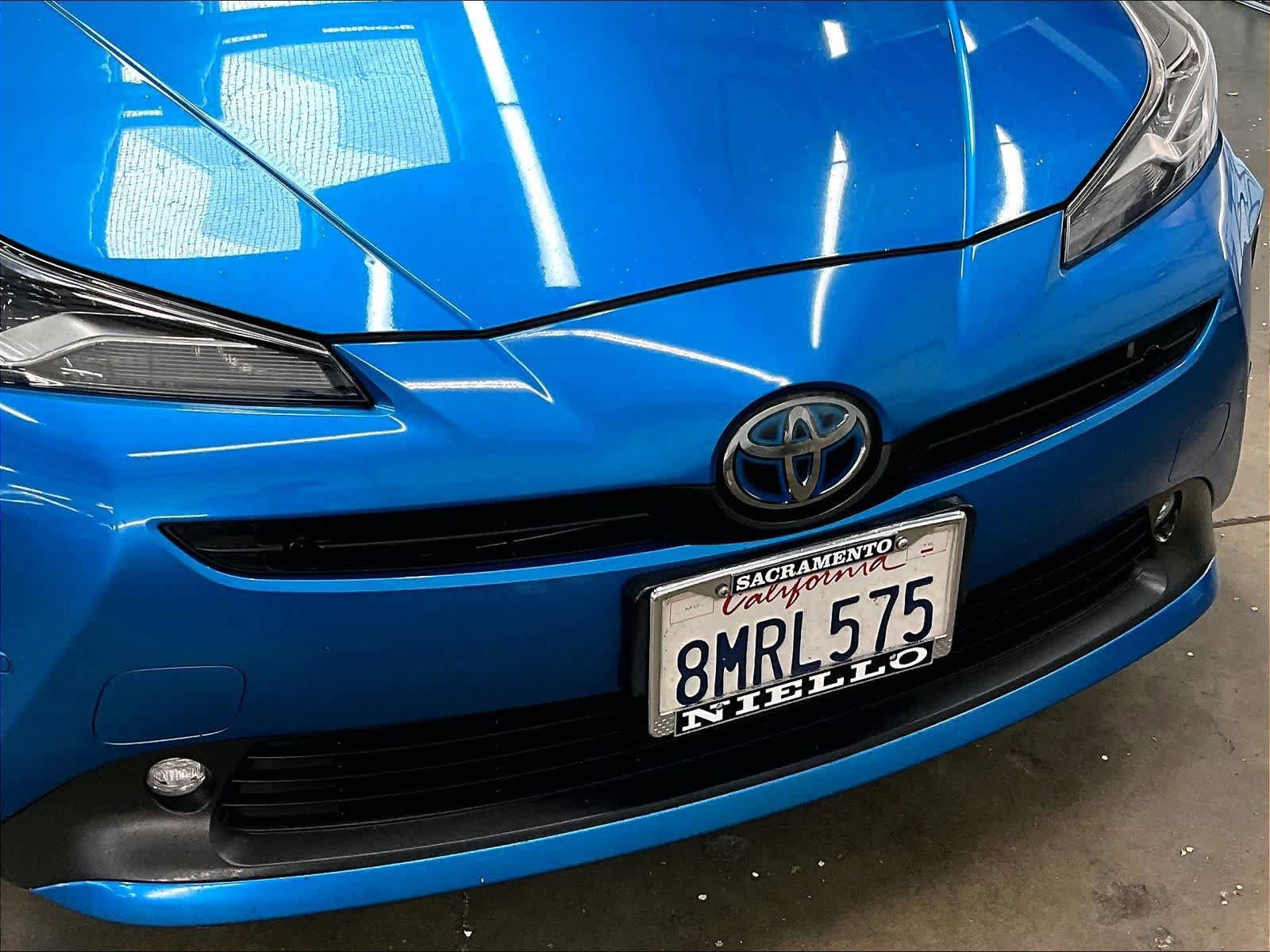 Used 2019 Toyota Prius LE AWD/4WD image 31
