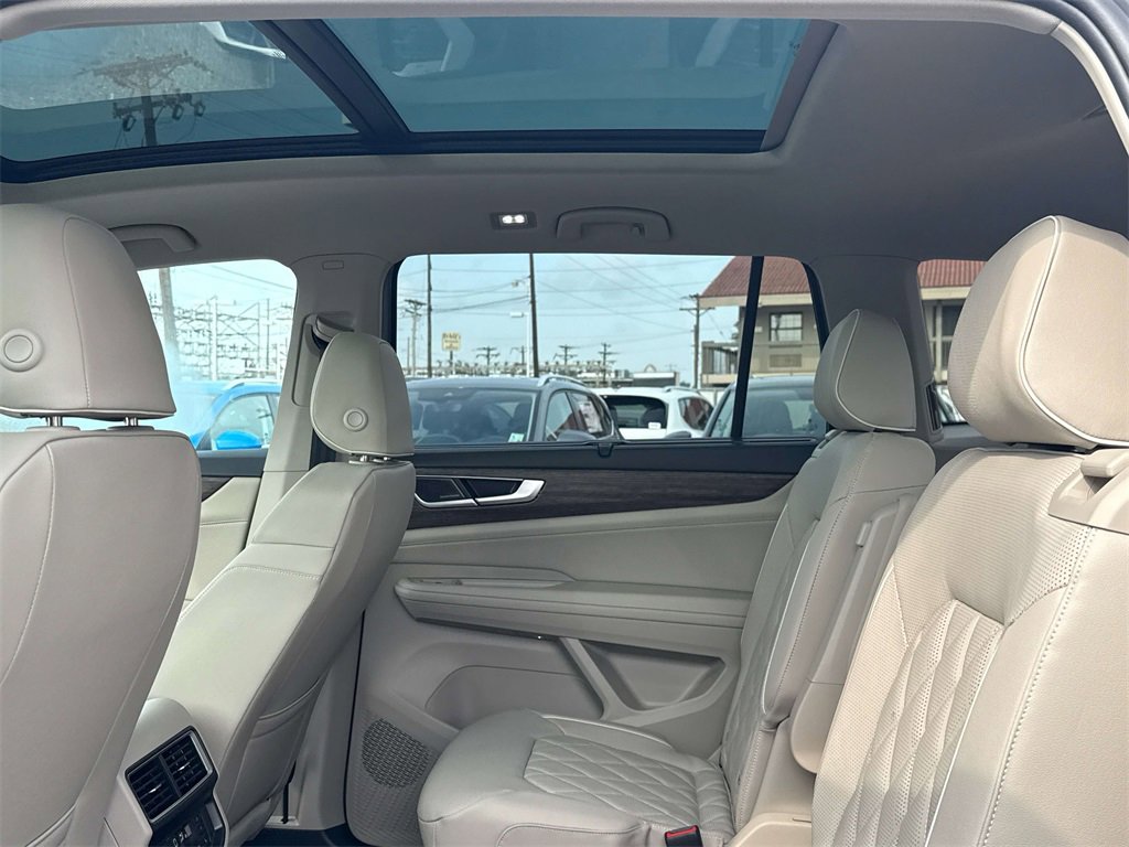 New 2026 Volkswagen Atlas SEL Premium R-Line image 23